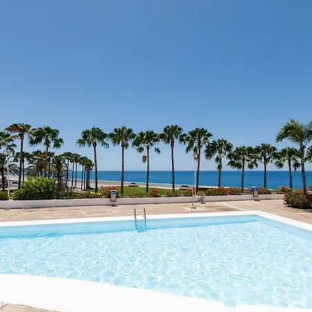 Вилла Porto Mare 42 With Heated Pool On The Front Line By Canaryscape Пасито Бланко