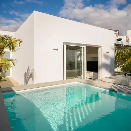 Porto Mare 42 With Heated Pool On The Front Line By Canaryscape Villa Pasito Blanco