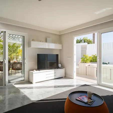 Porto Mare 42 With Heated Pool On The Front Line By Tenpropertiesgc Villa *