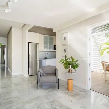 Porto Mare 42 With Heated Pool On The Front Line By Canaryscape *